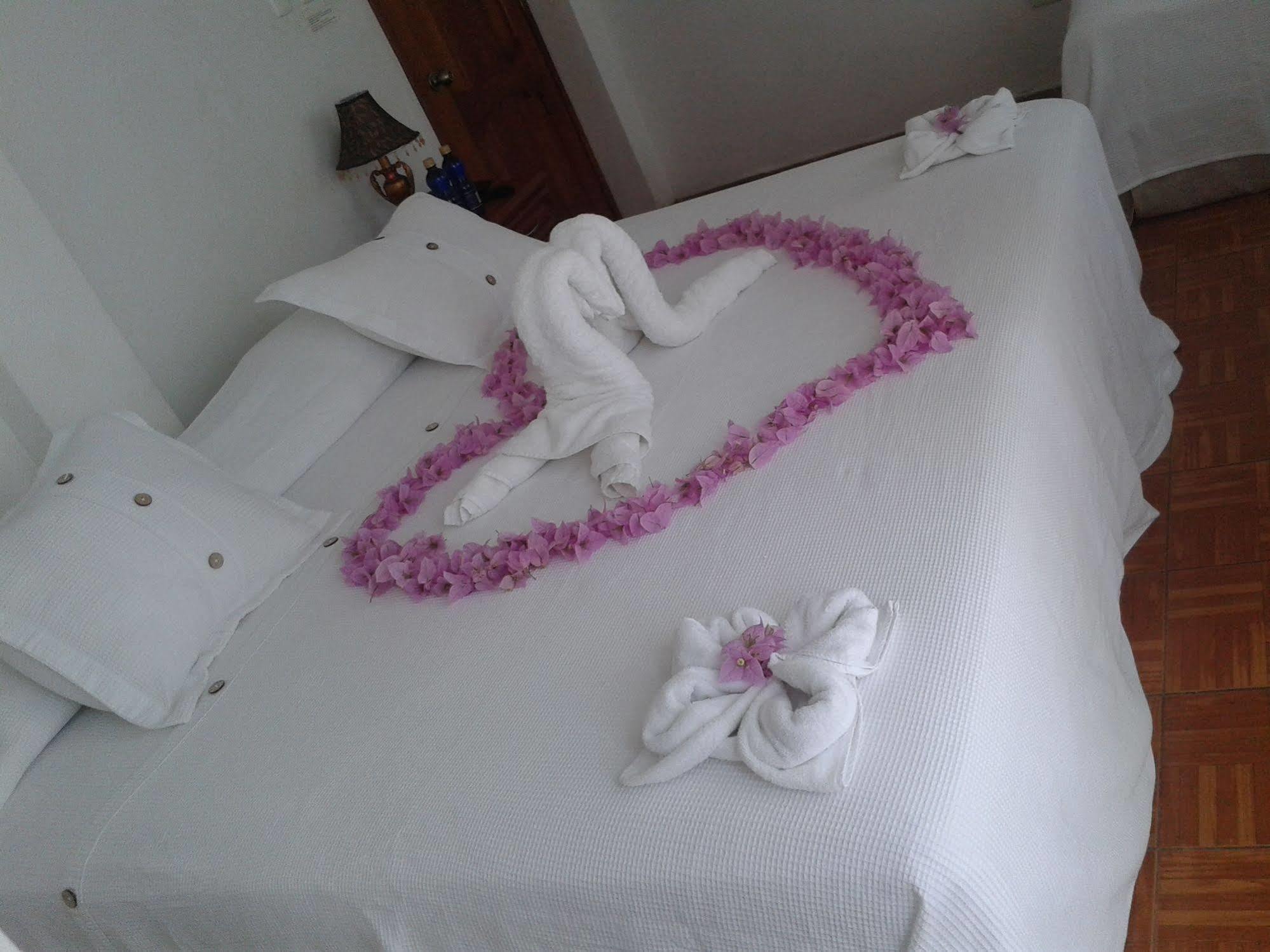 بويرتو أيورا Galapagos Islands Hotel المظهر الخارجي الصورة